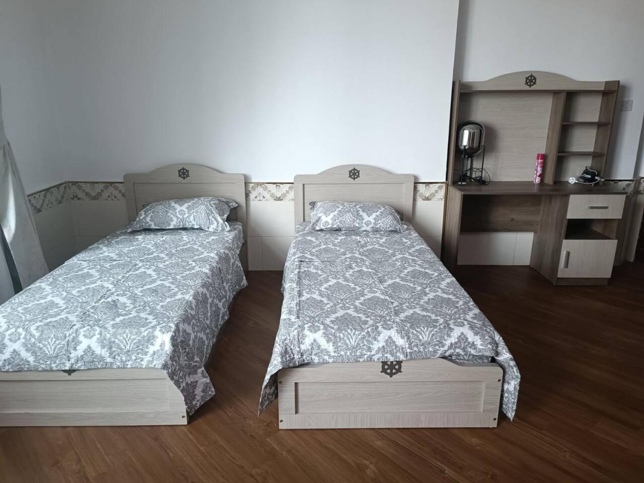 شقة كبيرة وفخمة Large And Luxury Two Bedroom Аджман Экстерьер фото